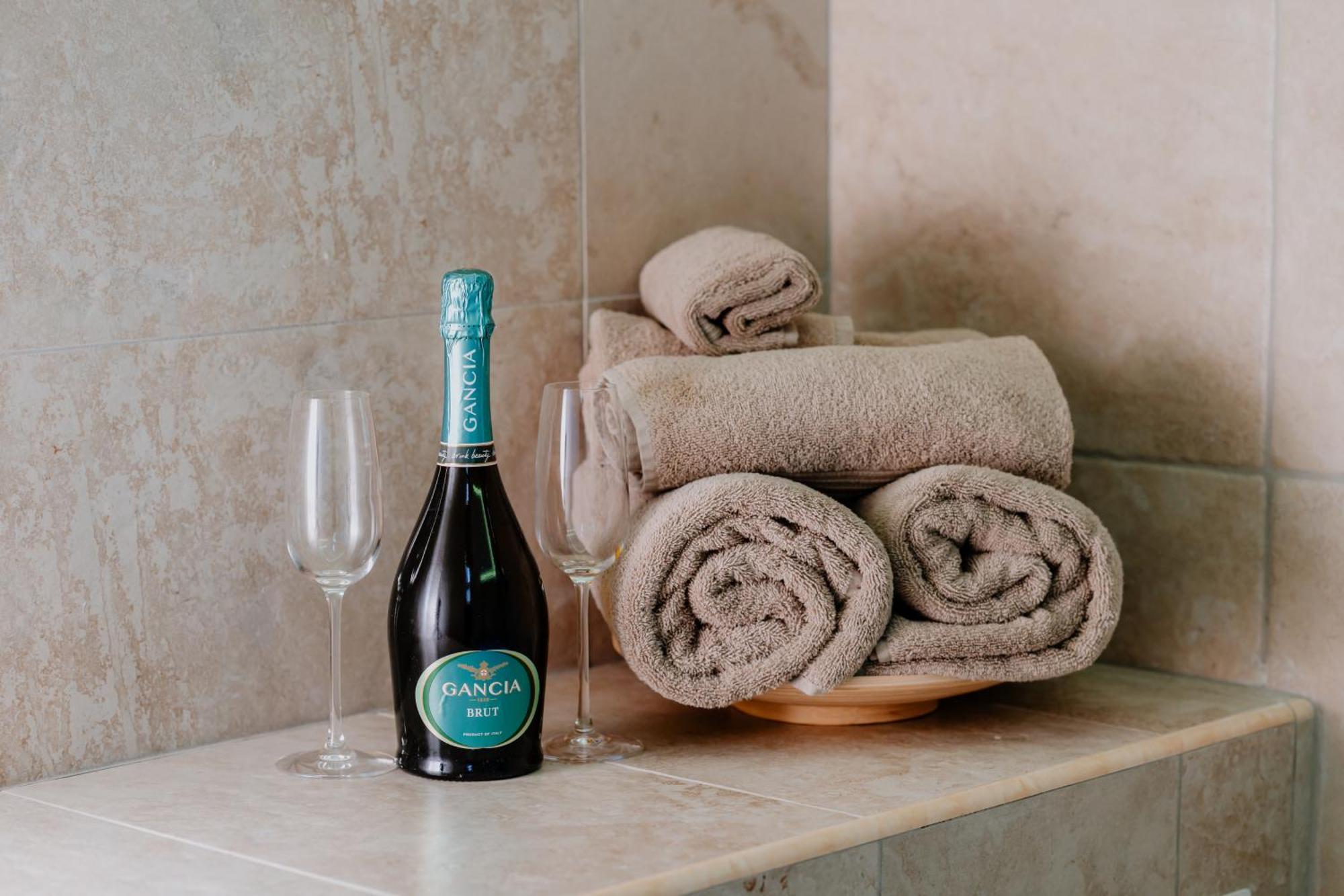 Luxuite Spa Con Piscina E Jacuzzi Alberobello Exterior photo